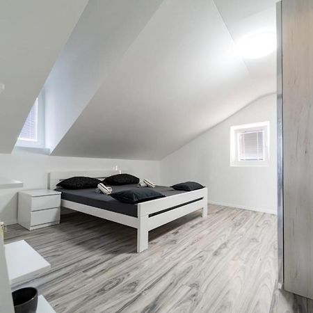 City Center Mayess Aparment Zára Kültér fotó